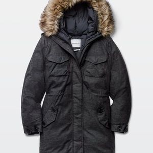 Aritzia community parka with fur hood